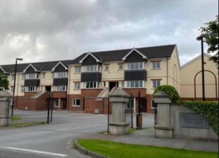 Tralee Apartment | Perfect Base to explore the Wild Atlantic Way Centrally located apartment with all bedrooms enusite