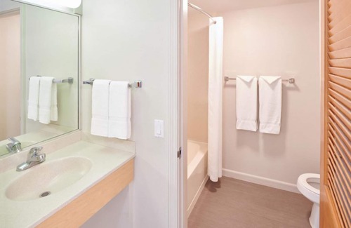 Kahului House | Perfect Beach Escape! Two Gorgeous Units! Outdoor Pool