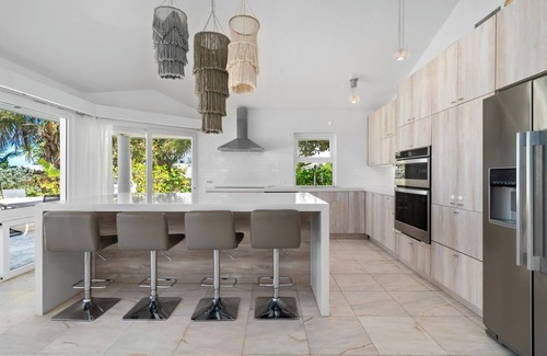Westwind Villa | Perfect Beachfront House