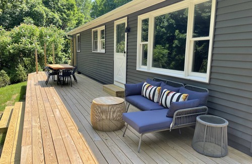 New Preston Cabin | Perfect cabin getaway. 5mins from hiking trails & lake Waramaug