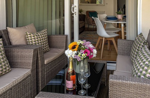 Downderry Apartment | Perfect Cornish Holiday Pad - 5 Min Walk to Beach!