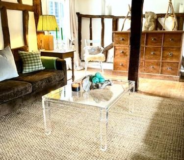 Fyfield House | Perfect country cottage retreat!