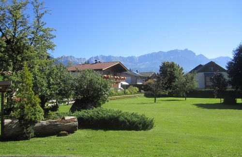 Leogang Apartment | perfect cozy apartment for all activities with mountain views