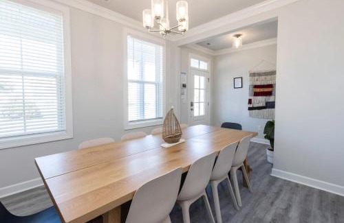 Northeast Virginia Beach House | Perfect Escape with Ocean Breeze