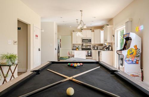 Hummelstown Villa | Perfect Family Getaway! Steps from Attractions