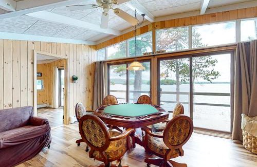Alton Bay House | Perfect Family Getaway Minge Cove Alton