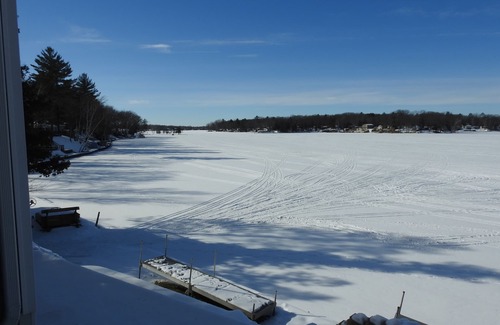 Long Lake Cottage | Perfect Family Vacation Spot For All Seasons - on Long Lake - Hale, MI