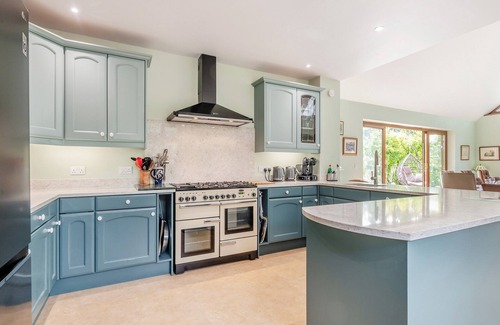 Bungay Cottage | Perfect for a celebration, special occasion, or a large family reunion.