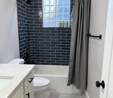 Livingston Park House | Perfect for companies