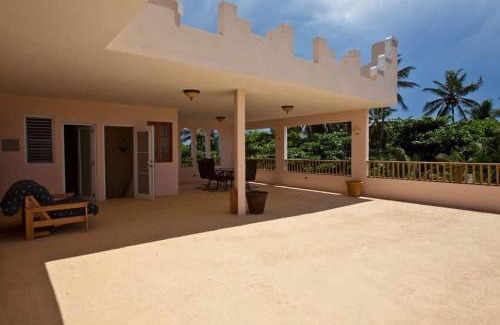 Islote Villa | Perfect for destination weddings & family vacations!