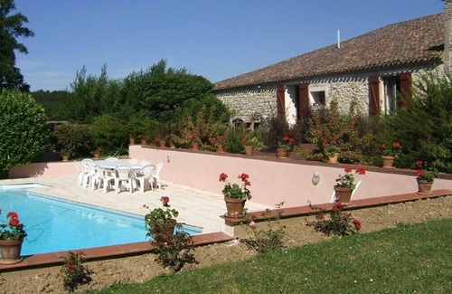 Romestaing Villa | Perfect for families - private tennis court & heated pool in tranquil setting
