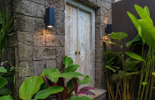 Sawangan Villa | Perfect for Family Escape- 2 BR - Include Breakfast for 4 Pax