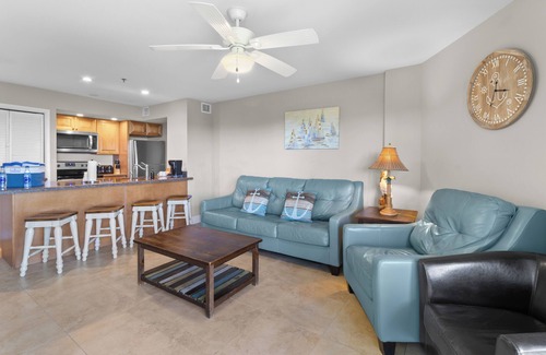 Tavernier Apartment | Perfect for Groups! 2 Units with Ocean View, Full Kitchens, Outdoor Pool!