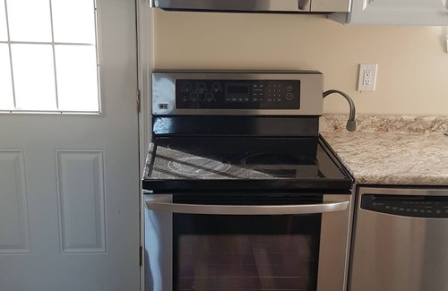 Rome Apartment | Perfect for one or two people . Great location. Close to both hospitalsnnnnn nnn