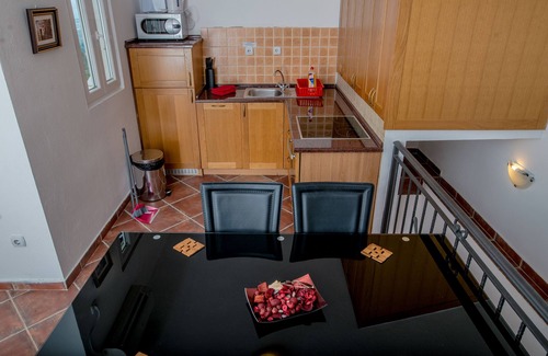 Mrcevac Apartment | Perfect for12 people, 2 km to sea, Sun Terraces, Sea View,Pool, 3 separate units