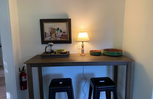 Batesville Cottage | Perfect getaway at foothills of the Blue Ridge Mountains, with gorgeous views!