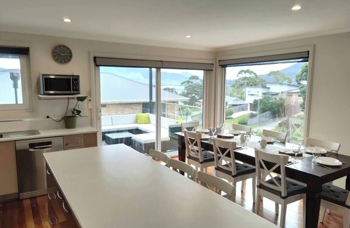 Risdon House | Perfect house set up for children - close to MONA, city, and Richmond