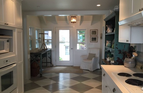 Wolfeboro Cottage | Perfect Lake Retreat featured in Yankee Magazine. Newly Renovated in 2015!