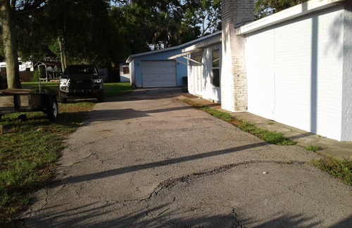 Harbor Oaks Bay Shore House | Perfect location for bikers or just fun seekers