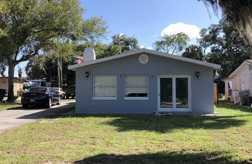 Harbor Oaks Bay Shore House | Perfect location for bikers or just fun seekers