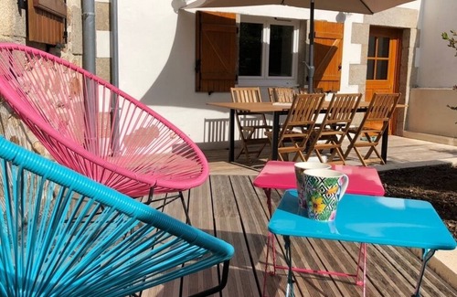 Saint-Marine House | Perfect location for this 4 star House - 100 meters from Sainte Marine Harbour