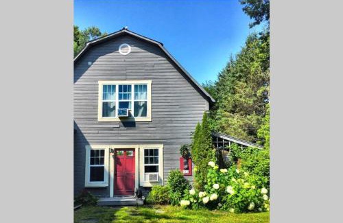 Ayers Cliff House | Perfect Loft for a Weekend in the Eastern Townships