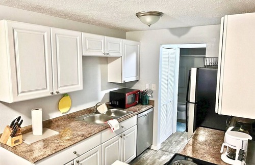 Lakewood Apartment | Perfect Private Getaway Near Downtown Tacoma!