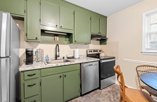 Berea House | Perfect Property for Extended Stays | Responsive Hosts!