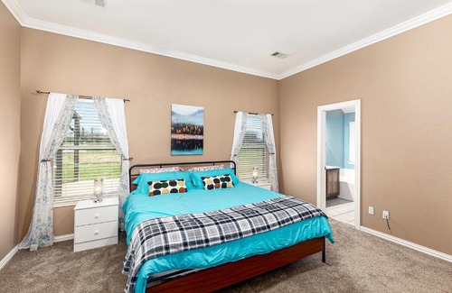Forney House | Perfect Stay in Ranch-like House w Huge Backyard!