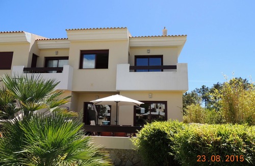 Quarteira Villa | PERFECTLY LOCATED 4 BED VILLA ON A 5 STAR SPA & GOLF RESORT IN VILAMOURA