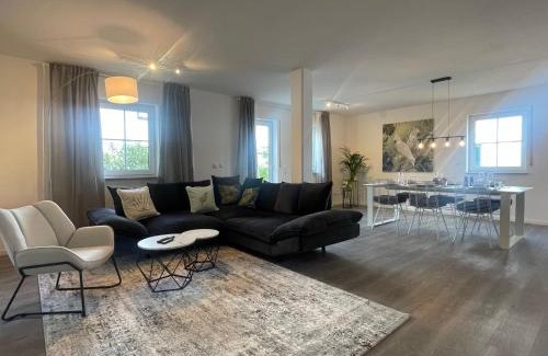 Munchen District Apartment | Perfekt für 6! Küche Netflix BBQ Parkplätze
