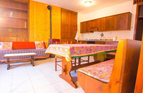 Teglio Apartment | Pergolato alpino p.terra