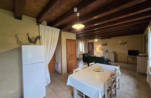 Salignac-Eyvignes Cottage | Perigord house with 2 bedrooms in Salignac-Eyvigues, courtyard and garden, pets allowed
