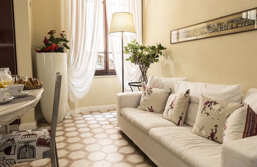 Lucca Historical Center House | Perle d'Ambra
