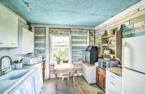Salem Apartment | Perry Fishing Retreat about 2 Mi to Boat Ramp!