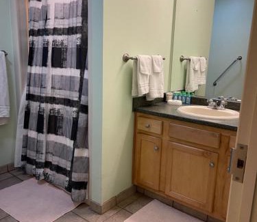New Kensington Apartment | Pershing Heights 103