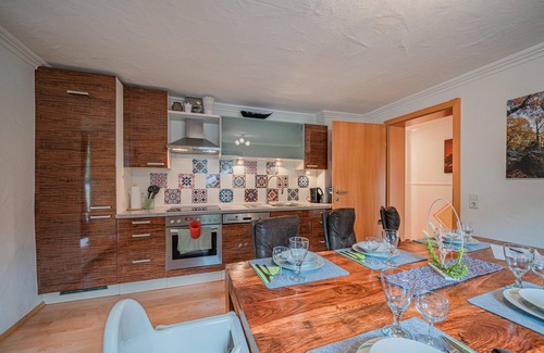 Muhlbach im Pinzgau Apartment | Pet-friendly apartment with garden