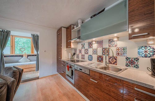 Muhlbach im Pinzgau Apartment | Pet-friendly apartment with garden