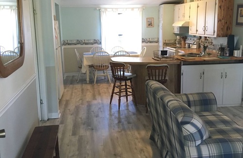 Ocean Isle Beach Cottage | Pet friendly, 3 bedroom, 2 bath, 2 piers, boat ramp, large porch, yard, waterway