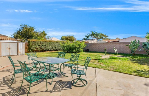 Walnut Valley House | Pet Friendly 3BR/2BA Queen Suite in West Covina