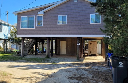 Dewey Beach House | Pet friendly 3rd house back from ocean.