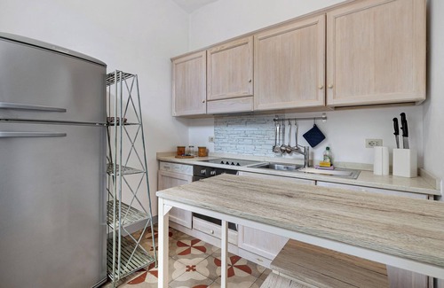 Finalborgo Apartment | Pet-Friendly Apartment Quadrilocale Camelot with Mountain View, Balcony & Wi-Fi