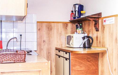 Objazda Apartment | Pet Friendly Apartment In Retowo 4