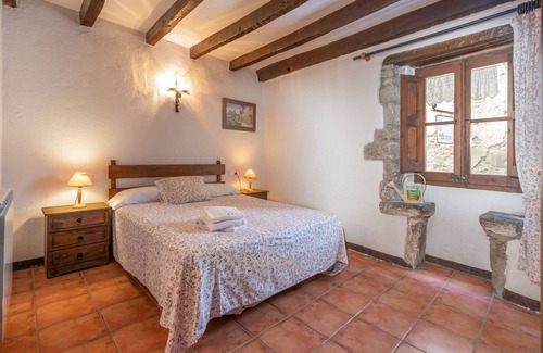 Rupit I Pruit Apartment | Pet-Friendly Apartment 'Can Lo 1' with Mountain View & Wi-Fi