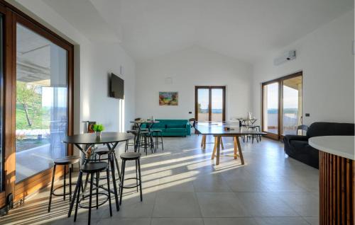 Moscufo Apartment | Pet Friendly Apartment In Moscufo