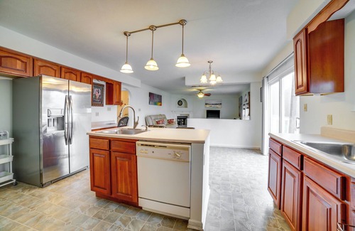 New Kensington House | Pet-Friendly Apollo Home w/Furnished Deck!
