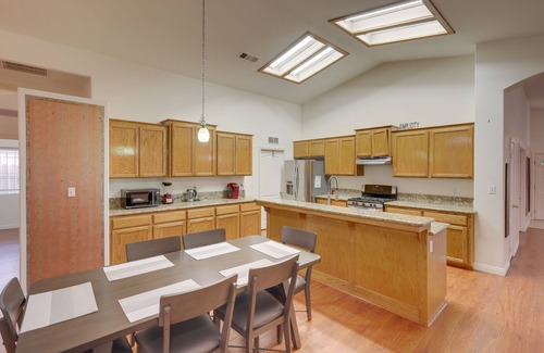 Greenacres House | Pet-Friendly California Retreat w/Fenced-In Yard!