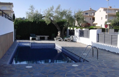 Cap Roig House | Pet-Friendly "Casa Preciosa A" with Private Pool, Terrace, A/C & Wi-Fi