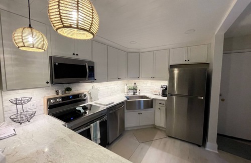 Fort Pierce Condo | Pet-Friendly Condo in Ocean Village.Steps to the Ocean!
