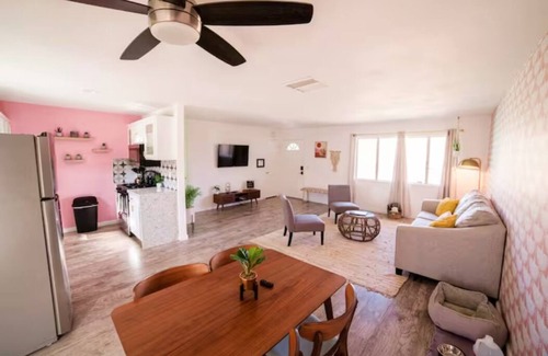 Joshua Tree House | Pet Friendly, Desert Chic Home + Spa